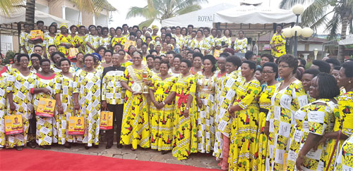 Women leaders’ prayer around the Founder of Buntu foundation